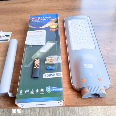 Solar LED Street Light 600W All-in-one (Security Motion Sensor)