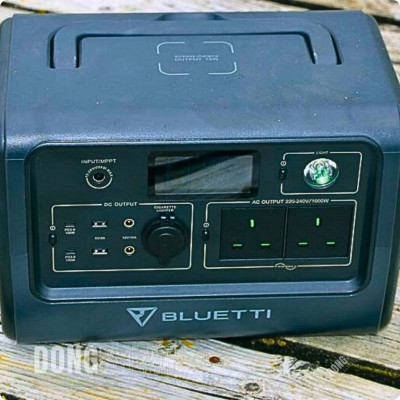 Bluetti 1000W Powerstation EB70 716Wh (Surge 1400W)