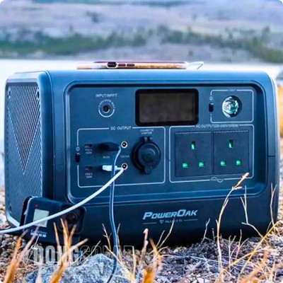 Bluetti 1000W Powerstation EB70 716Wh (Surge 1400W)