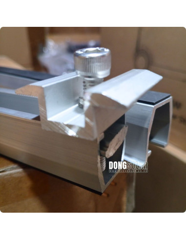 Aluminum MID Clamps for Roof Mounting
