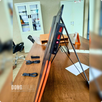 100W Portable Solar panel  with USB-c, USB3.0 and DC Output 18V