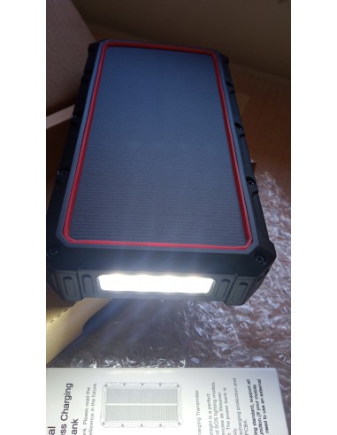 36000mAh Qi Solar Powerbank RED