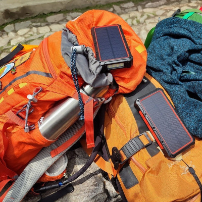 36000mAh Qi Solar Powerbank 18w RED