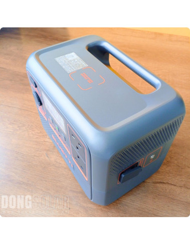 BLUETTI AC70P Portable Power Station | 1000W 864Wh
