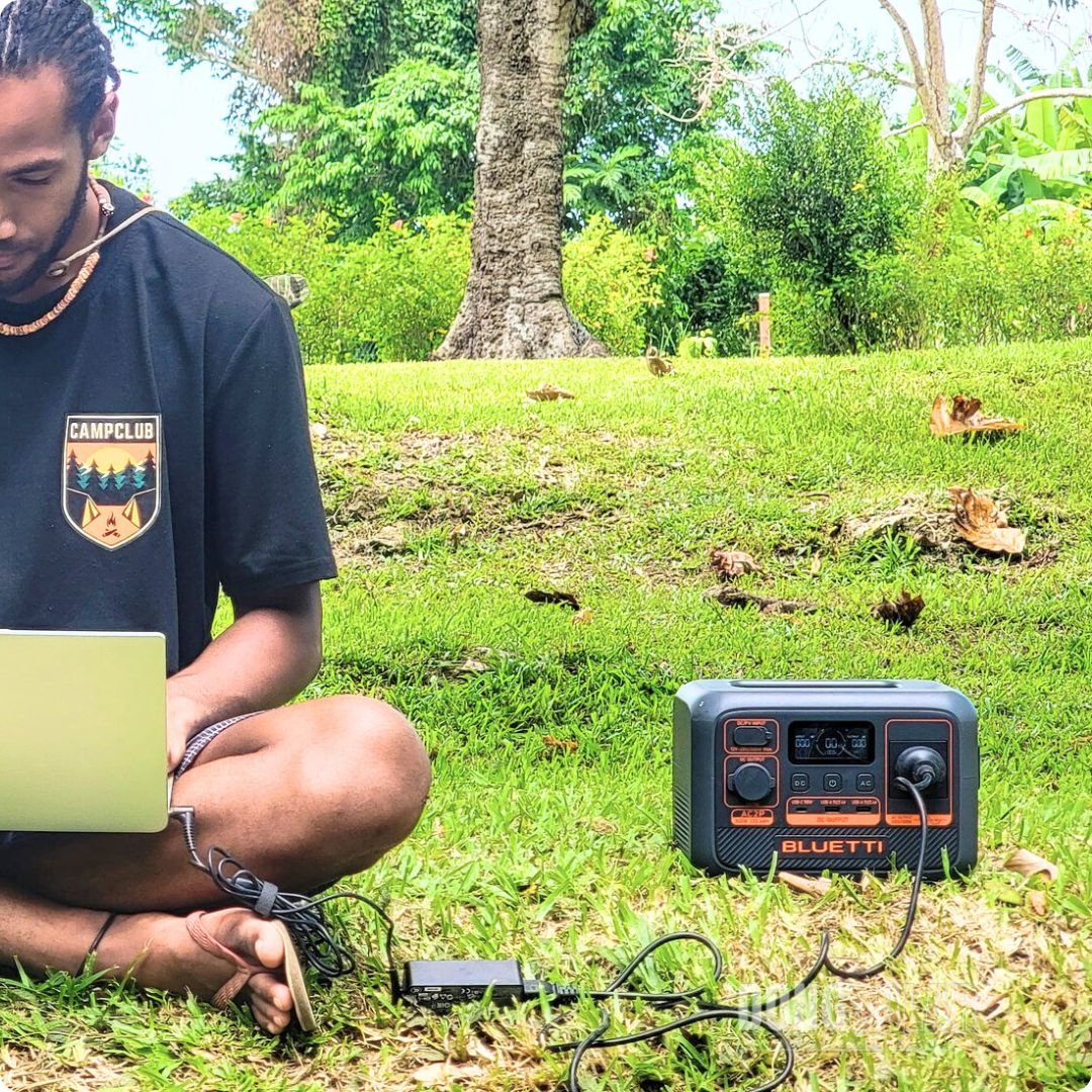 Bluetti 300W Powerstation AC2P 230.4Wh (Surge 600W)