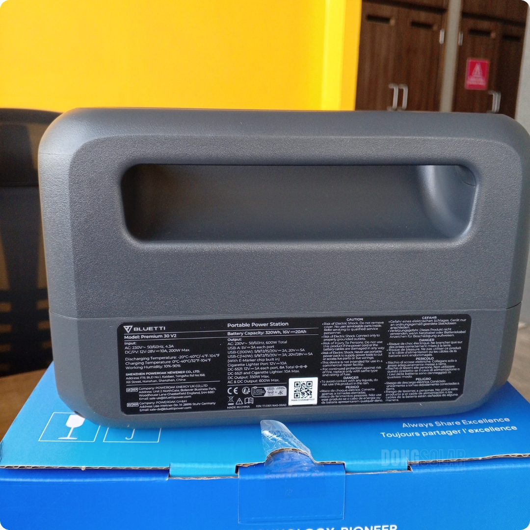 BLUETTI Premium 30 V2 Portable Power Station | 600W 320Wh