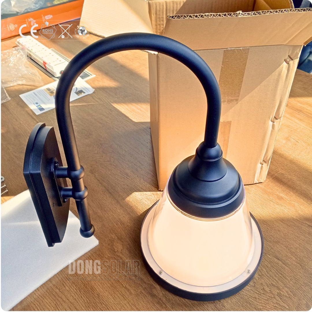 Solar Wall Light Warm White 15W DS2106