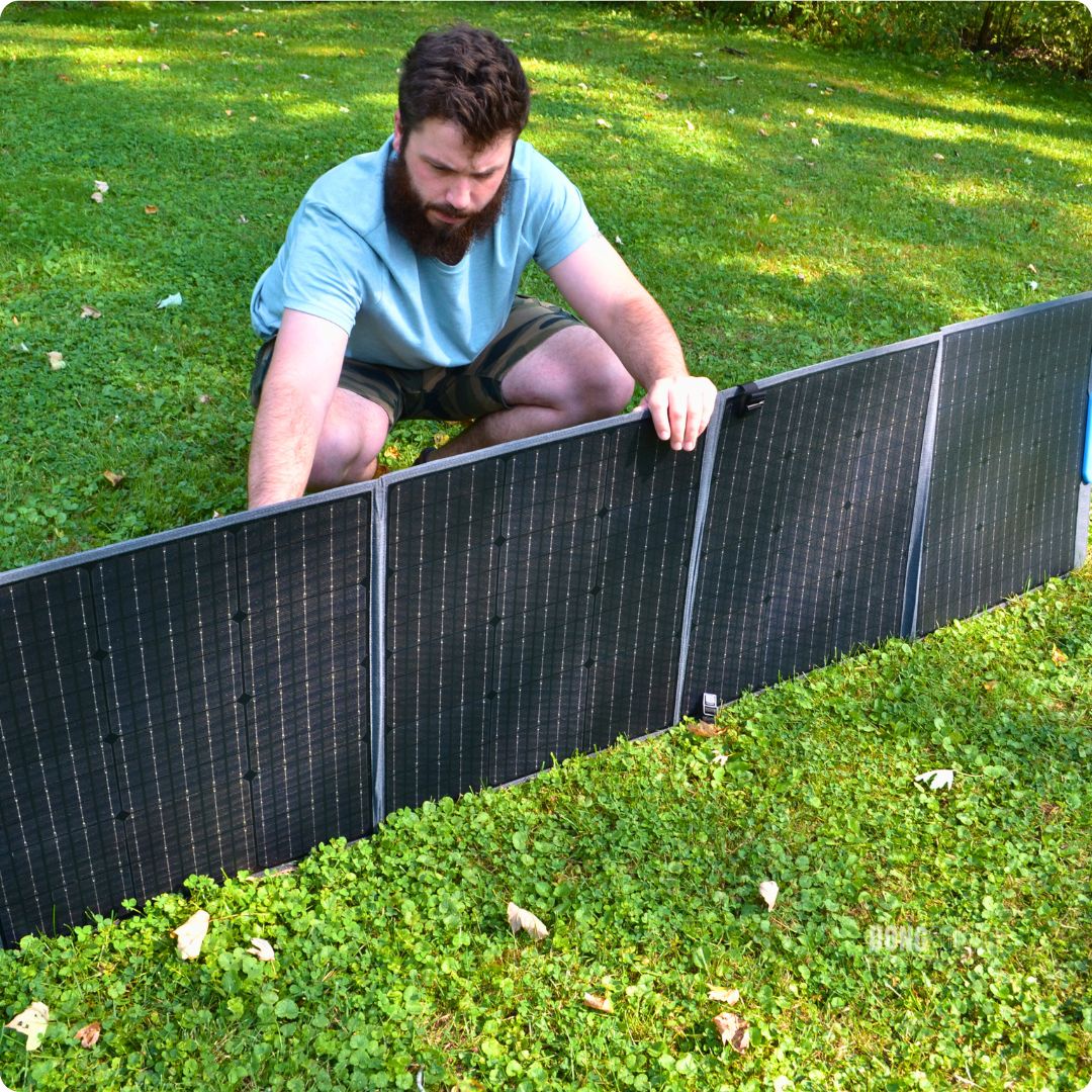 200W Portable Solar panel  Bluetti PV200